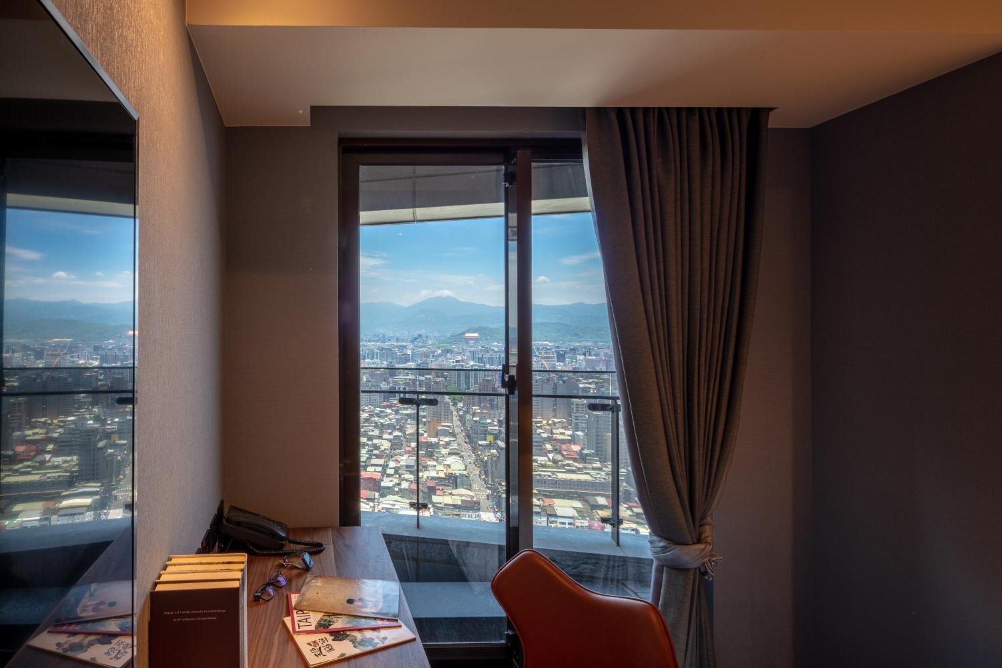 Roaders Plus Hotel - Taipei Station Zimmer foto